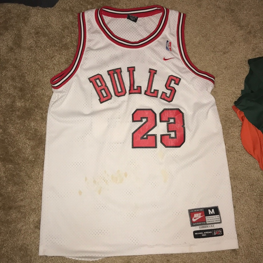MICHAEL JORDAN BULLS JERSEY